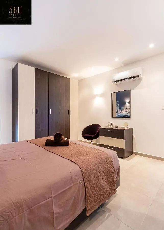 High-End Central Apt With Comfy Beds & Super Wifi By 360 Estates San Gwann 0*,  Malta