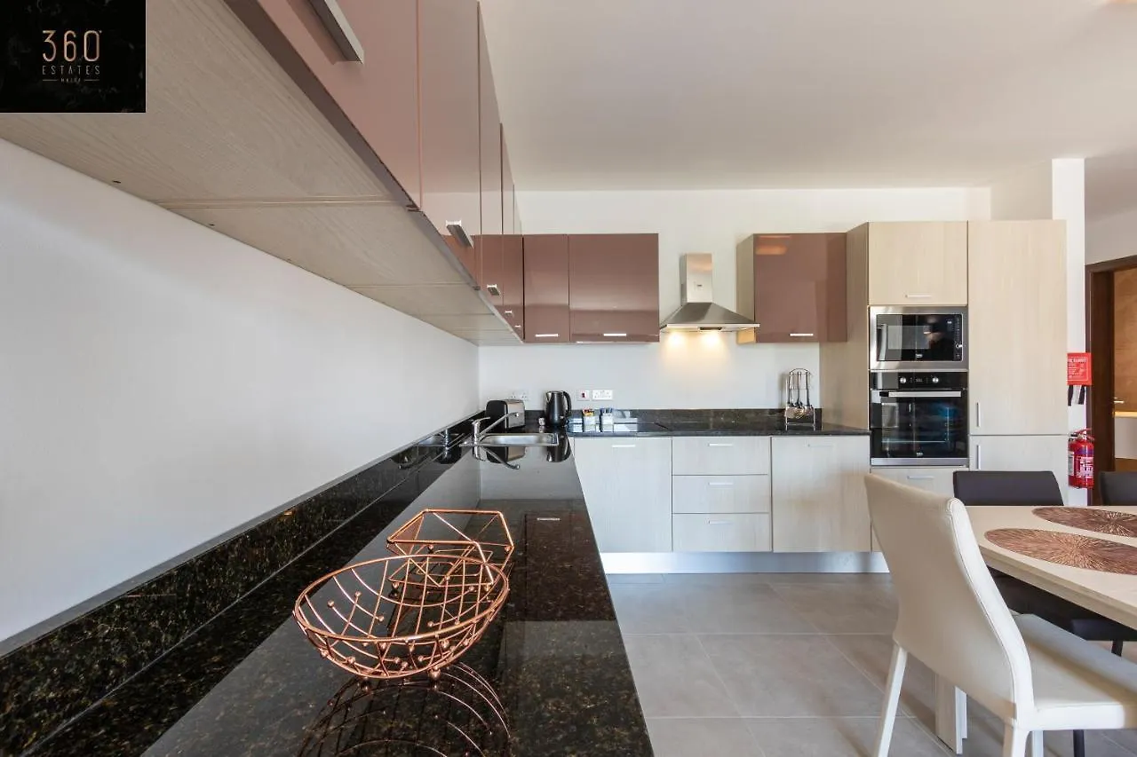 High-End Central Apt With Comfy Beds & Super Wifi By 360 Estates San Gwann Apartment
